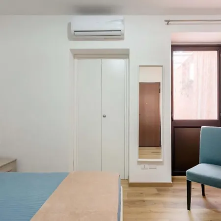 Centre Grotte Bianche 2 Apartment